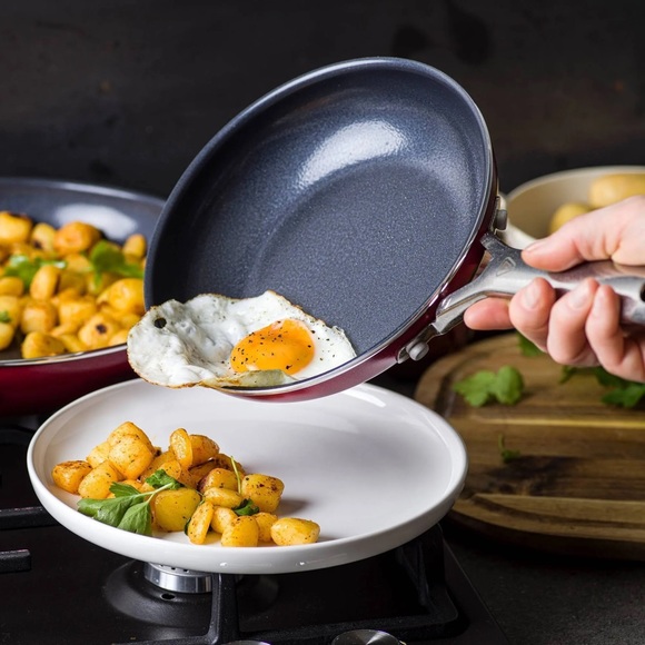 New Red Volcano Textured Ceramic Nonstick, 9.5" Frying Pan Skillet - Picture 11 of 15